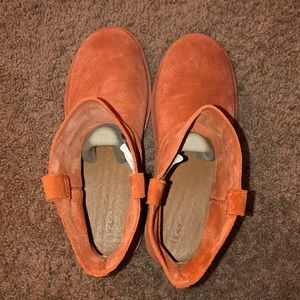 UGG Unlined Bootie
